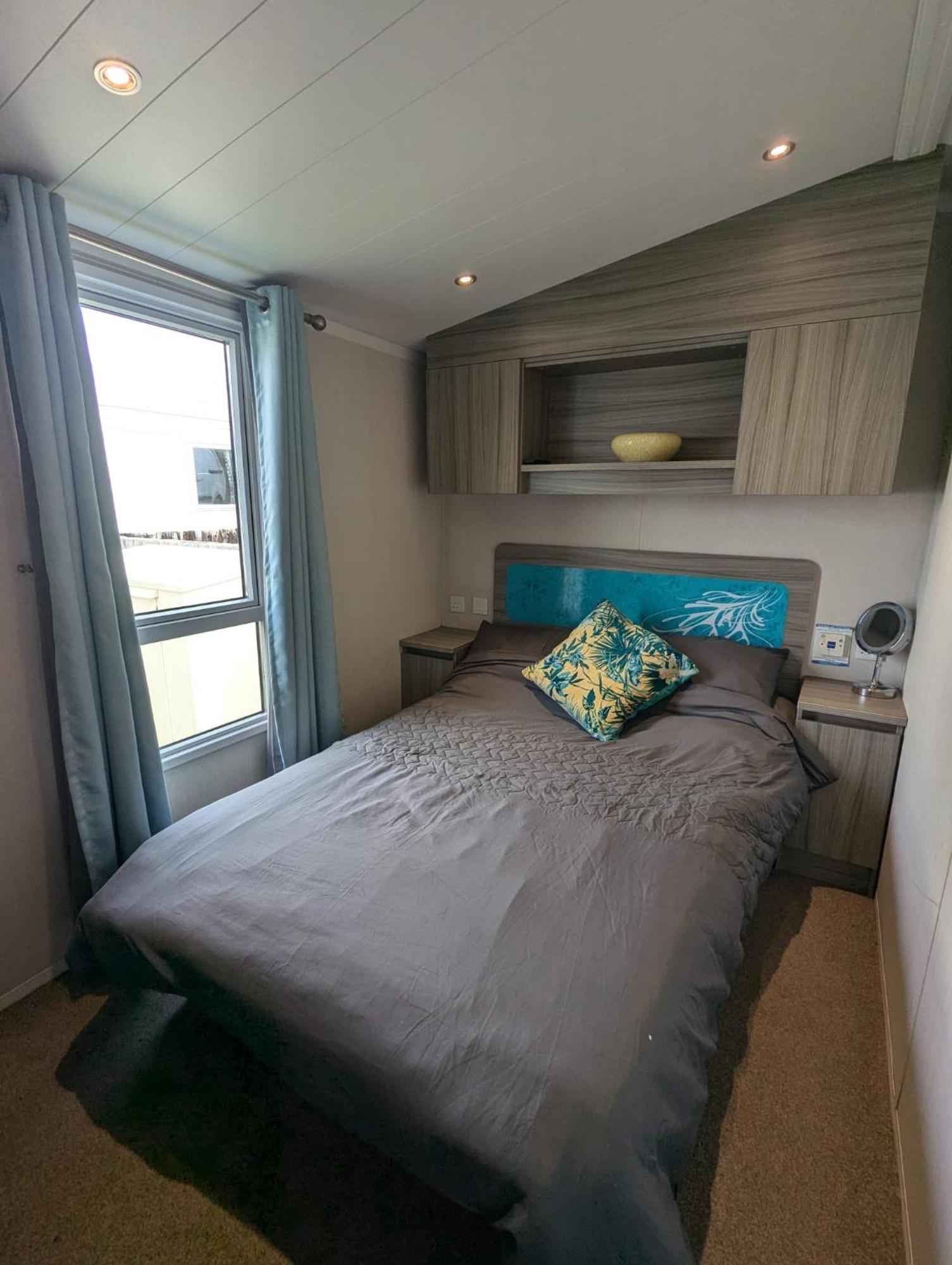 Beautifully Presented Dog Friendly Caravan On Very Popular Littlesea Holiday Haven Park Weymouth Wyke Regis Kültér fotó
